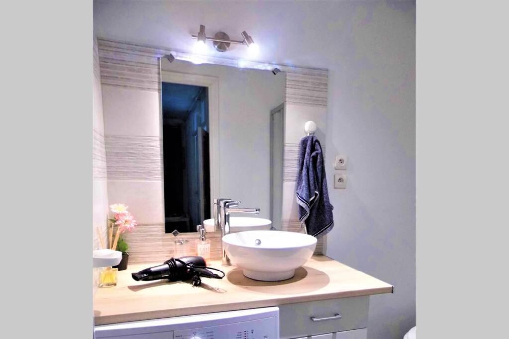 2 Spacious Bedrooms Near Riquier Station! Nizza Esterno foto